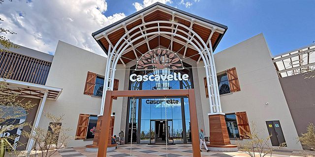 Cascavelle mall fun shopping west coast (1)